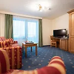 Haller's Posthotel 3* Riezlern