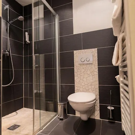 Haller's Posthotel 3* リーツラーン