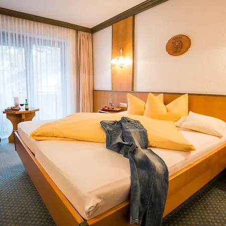 Haller's Posthotel ホテル 3*