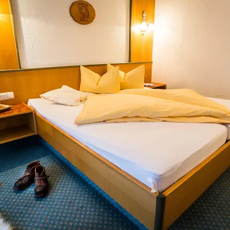 Haller's Posthotel ホテル