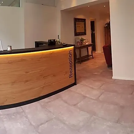 Haller's Posthotel מלון 3*