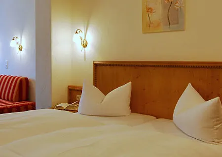 Hotel Haller's Posthotel Riezlern