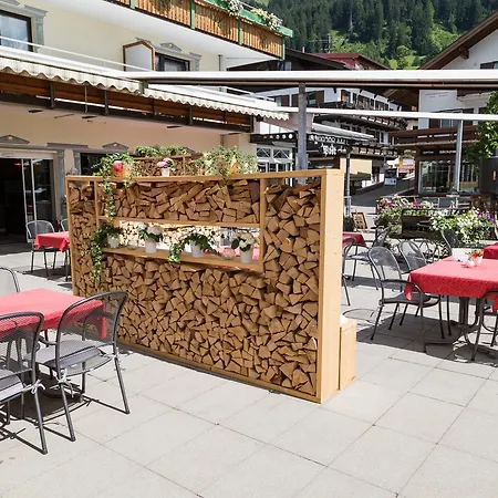 Haller's Posthotel 3* Riezlern